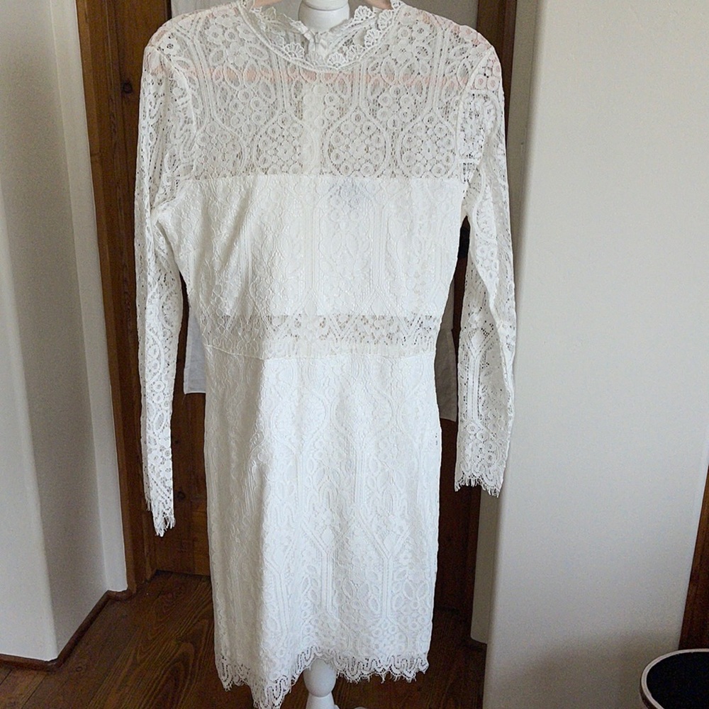 Lulus white lace dress